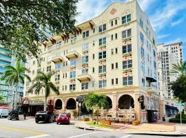 Ponce De Leon Hotel