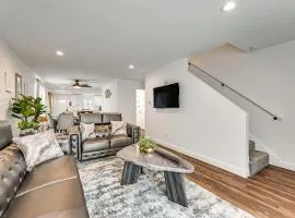 Duplex with Fire Pit about 1 Mi to MGM Springfield!