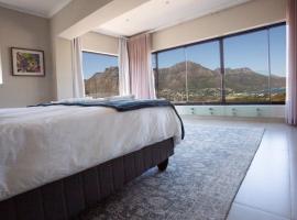 Above & Beyond Houtbay, holiday rental in Hout Bay