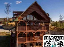 Upscale Cabin, Stunning Views, Hot Tub, Game Room