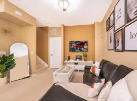 Epic Arty Retreat near Disney