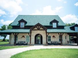 Your peaceful getaway in Van Alstyne, TX, Hotel in Anna