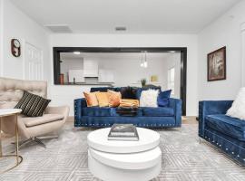 Stylish 4 Bedroom home in Richmond Houston Area, stuga i Lane Airpark
