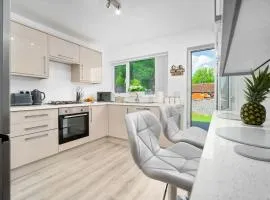 Witton Lodge 3 Bedroom House - Long Stay Offers