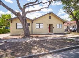 Modern Living 3BR2BA Close to Amazing Downtown