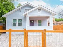 Stunning Elegance 4BR2.5 BA Near Vibrant Downtown