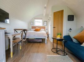 The Paddocks Pod Selside - 'Twig' Pet Friendly, hotel in Lake District National Park