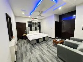 Decent Lodge Guest House