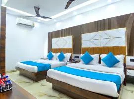 Hotel Nav Durga "2 Walking from New Delhi Railway Station"