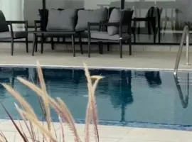 Black Swan Villa