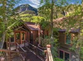 Telluride Riverside House with Mountain Views, Hotel in Telluride