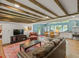 Cabin on 17 acres by National Forest