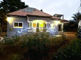 Exclusive Boutique Style Villa, majoitus kohteessa Freetown