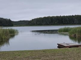Sīvera Medniekkrasti, hotel con hidromasaje en Stoli