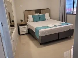 Apto vista mar com 3 quartos e churrasqueira, 4 min praia