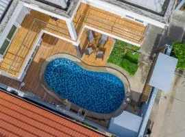 Sunflower Pool Villa Central Pattya
