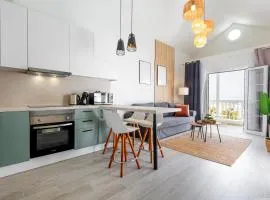 Spacious apartment with ocean view