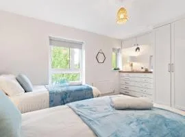 Luxury House in Ashford with Free parking 2x