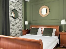 Parliament SkyTower Apartment