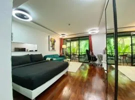 The Unity Seaview & Mountain Residence - Patong Beach