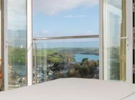 Ultimate Coastal Escape - Stylish & Estuary Views