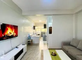 MERU MODERN LIVING BNB 1 AND 2 BEDROOMS