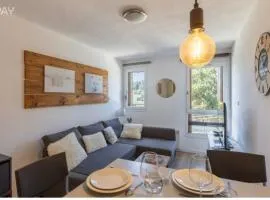 STUDIO COSY ISARD P2000