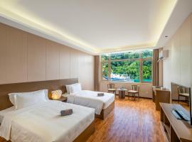 Palau Vacation Hotel, hotel v destinaci Ngerbodel