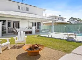 Welcome to Sandy Bottoms!