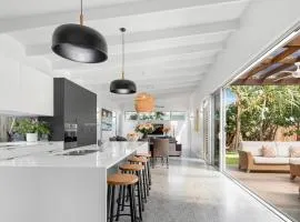 Elanda St Home Luxurious Beachside Living