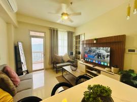 Relaxing Staycation at Twinlakes, hotel v destinaci Balibaguhan