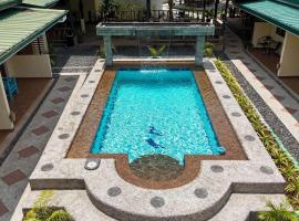 Midnite Inn, hotel en Panglao