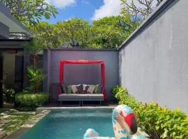 Seminyak Icon - by Karaniya Experience - CHSE certified