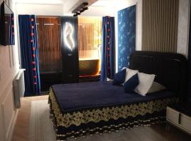 FancyLux Elegance Apartament, khách sạn ở Suceava