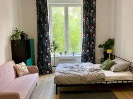 Cute botanical flat near by Žižkov tower