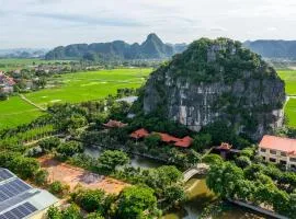 Nui Vang Trang An Hotel Ninh Binh
