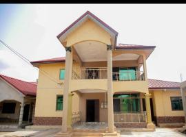 Confidence apartments, hotel com estacionamento em Kodjobi