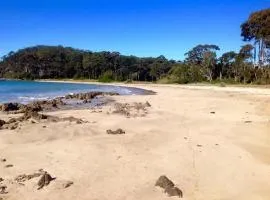 Family Retreat Surf Beach NSW