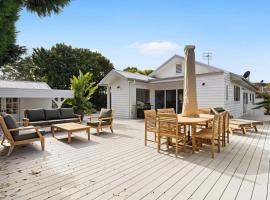 Hillside Hamptons Indoor Fire and Fire Pit，位于特里格尔的酒店