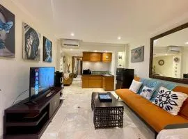 Private Apartment 6505 at the Jayakarta Residence