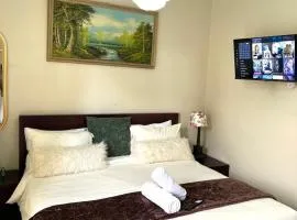 17 Byvanger Luxury Home Deluxe King Suite Room 3