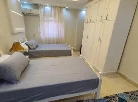 شقة فاخرة لعائلة بالمهندسين