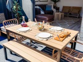 Coast and Roast - Sunny Shell Cove Escape, Hotel in Dunmore