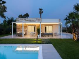 Baia dell'Airone Bianco, hotel con pileta en T&eacute;rmoli