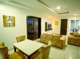 1-Bedroom Flat - Sleeps 3 - Pool - Spa - Parking, hotel v destinaci Lagos