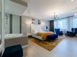 Romantic Jacuzzi Luxury Apartment