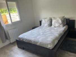 Appartement meublé, hotel di Saint-Rambert-dʼAlbon