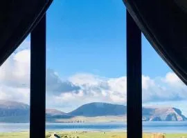 Switha - Luxury home in Stromness, Orkney with outstanding views and hot tub
