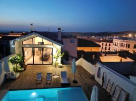 PoolHouse in the Historic Center, hotel v destinaci Baena