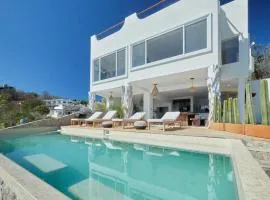 Casa Roni by Xeno - 5 Bedroom Luxury Villa with Ocean View